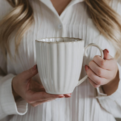 Scalloped Figural Coffee Mug